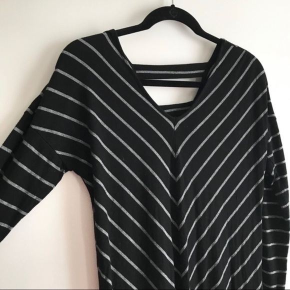 Loved By Heidi Klum V-neck Black Silver Striped Long Sleeve Maternity Top Small - Picture 3 of 5